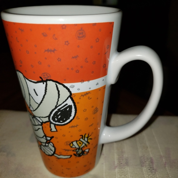 Gibson Overseas Peanuts Halloween Latte Mug - Picture 5 of 7